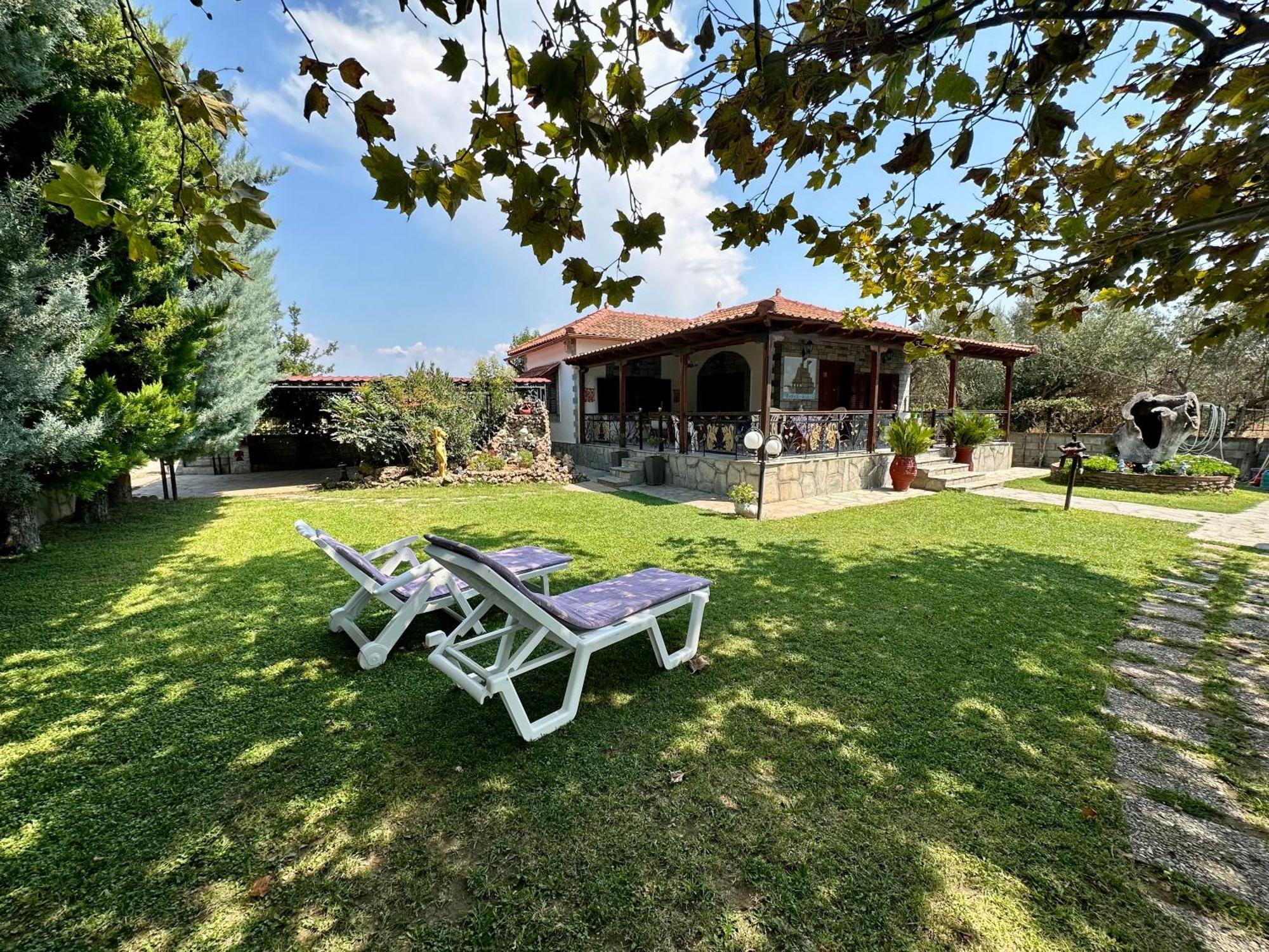 Beachfront Cottage Nea Triglia Exterior photo